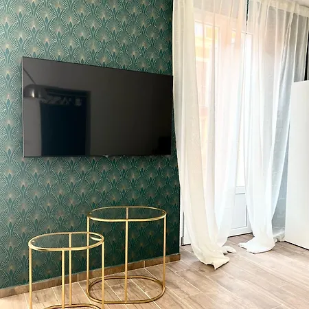 Comecasa V Giornate アパート