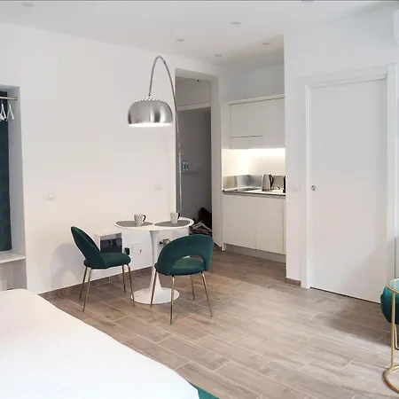 Comecasa Stylish -15 Min Walk To Duomo Daire *