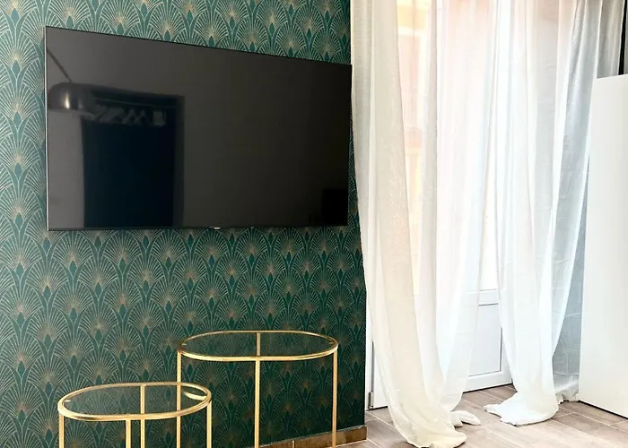 Comecasa Stylish -15 Min Walk To Duomo Daire
