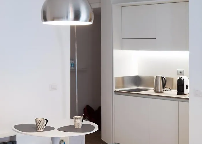 Comecasa Stylish -15 Min Walk To Duomo Daire Milano
